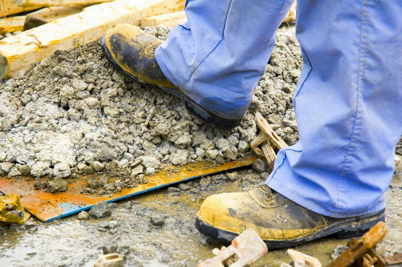 腿部,腿,一个人,机修工,站,横图,俯视,室外,特写,白天,工作服,运动鞋,制服,鞋子,阿联酋,亚洲,仅一个男性,仅一个人,朦胧,模糊,工人,仅一个年轻男性,蓝色,建筑工地,站着,休闲鞋,西亚,阿拉伯联合酋长国,迪拜,谢赫扎耶德路,地盘,建筑地盘,施工地盘,工作制服,杜拜,男人,男性,年轻男性,亚洲人,印度人,机械师,机修工人,站立,半身,彩图,高角度拍摄,工作套服,工地