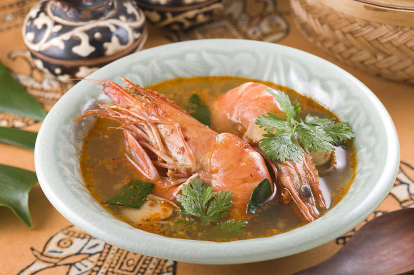 无人,横图,俯视,室内,特写,白天,烹饪,餐具,朦胧,模糊,调料,酱料,酱汁,汤,虾,佐料,料理,食品,调味品,调味料,泰式,酱,菜肴,美食,大虾,泰国料理,食物,碗,佳肴,对虾,斑节虾,泰菜,泰国菜,泰式料理,东方对虾,中国对虾,进餐用具,烹调用具,彩图,高角度拍摄