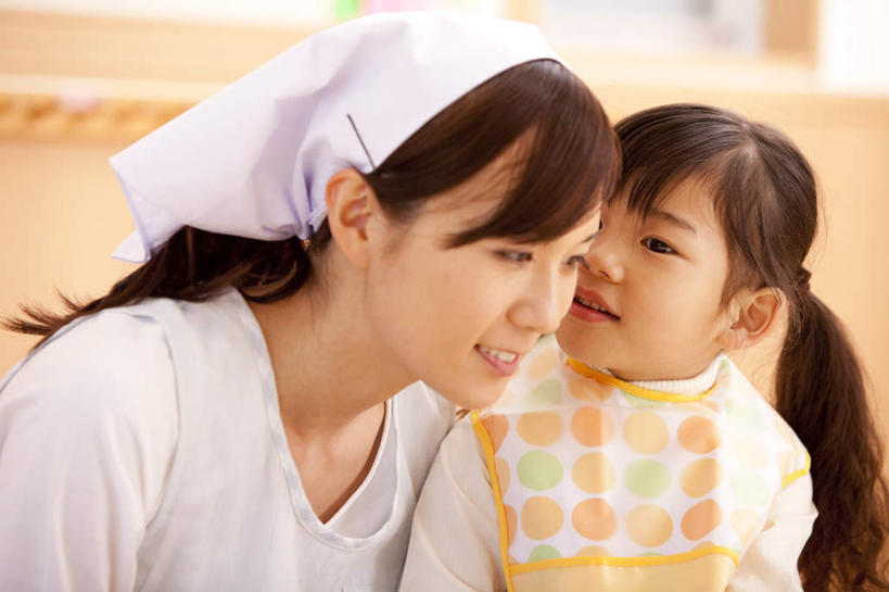 东方人,儿童,两个人,站,说,横图,室内,白天,正面,纯洁,帽子,日本,亚洲,墙,听,休闲装,黄种人,墙壁,墙面,小孩,站着,休闲,日本人,休闲服,可爱,童年,童趣,倾听,童真,东亚,烂漫,无邪,日本国,交流,天真,年轻女性,女孩,女人,女性,亚洲人,孩子,沟通,讲话,交谈,说话,谈话,站立,半身,彩图,女生