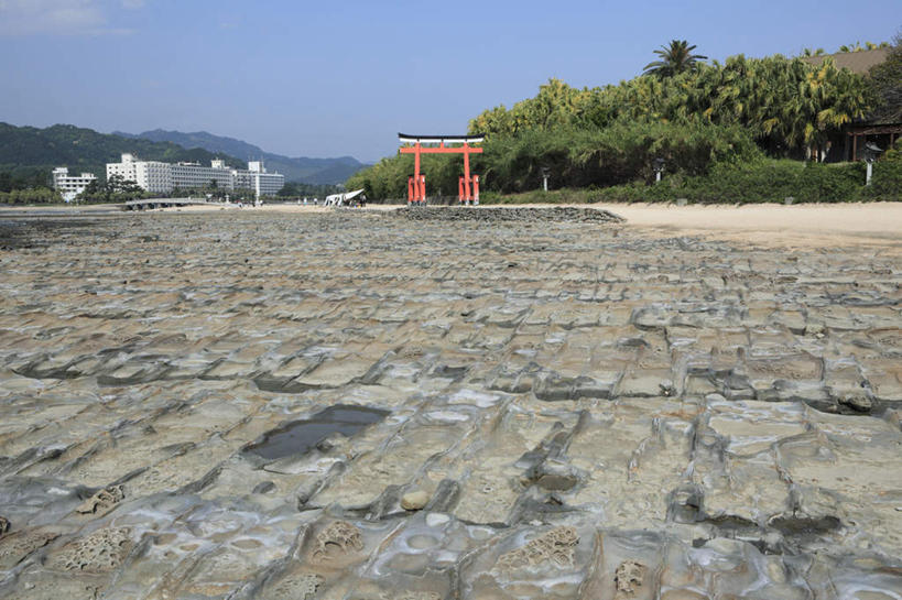 无人,横图,室外,白天,正面,旅游,度假,美景,山,树林,植物,标志建筑,地标,建筑,日本,亚洲,阴影,光线,影子,房屋,鸟居,屋子,景观,山峰,石板,云,云朵,建筑群,地面,山峦,云彩,娱乐,建设,树,树木,蓝色,绿色,白云,蓝天,天空,阳光,自然,天,享受,休闲,景色,放松,生长,成长,自然风光,东亚,日本国,九州本岛,九州,九州岛,九州地方,宫崎,宫崎县,彩图,房子