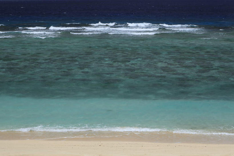 无人,横图,俯视,室外,白天,旅游,度假,海浪,海洋,美景,沙滩,鹿儿岛,日本,亚洲,沙子,海岸,景观,浪花,沙地,娱乐,倒影,自然,海水,享受,休闲,景色,放松,倒映,自然风光,海景,东亚,日本国,九州本岛,九州,九州岛,九州地方,鹿儿岛县,反照,大海,风浪,海,海水的波动,海滩,近岸浪,涌浪,彩图,高角度拍摄