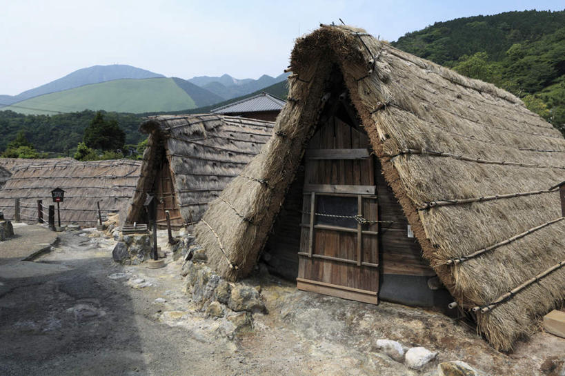 无人,家,横图,室外,白天,正面,旅游,度假,美景,山,山脉,树林,植物,大分县,日本,亚洲,阴影,光线,影子,房屋,屋子,草屋,景观,山峰,云,云朵,山峦,云彩,娱乐,住宅,树,树木,蓝色,绿色,白云,蓝天,天空,阳光,自然,茅草屋,群山,天,享受,休闲,景色,放松,生长,成长,自然风光,东亚,日本国,九州本岛,九州,九州岛,九州地方,大分,彩图,房子,茅舍,茅屋,小屋