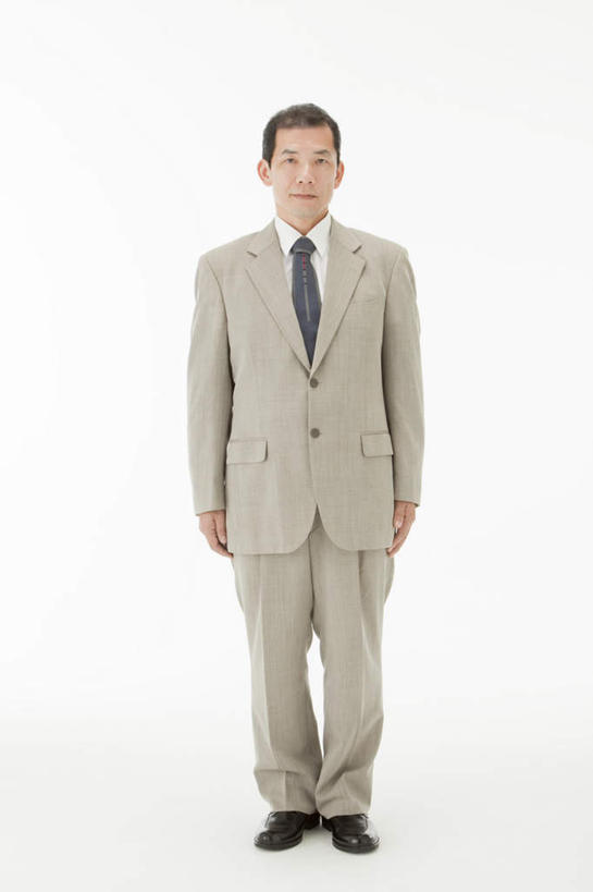 东方人,一个人,商务人士,商务男性,站,笑,微笑,露齿笑,竖图,室内,白天,白色背景,正面,衬衫,亚洲,仅一个男性,仅一个人,套装,黄种人,仅一个年轻男性,站着,摄影,影棚,商务装,工薪阶层,男人,男性,年轻男性,亚洲人,白领,上班族,站立,彩图,全身,影棚拍摄,衬衣,拍摄