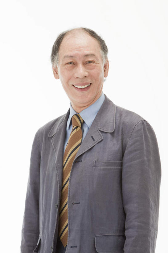 东方人,一个人,商务人士,商务男性,站,笑,微笑,露齿笑,竖图,室内,白天,白色背景,正面,衬衫,亚洲,仅一个男性,仅一个人,套装,注视,黄种人,观察,看,站着,仅一个老年男性,摄影,影棚,观看,察看,关注,商务装,工薪阶层,老年男性,男人,男性,亚洲人,白领,上班族,站立,半身,彩图,影棚拍摄,衬衣,拍摄