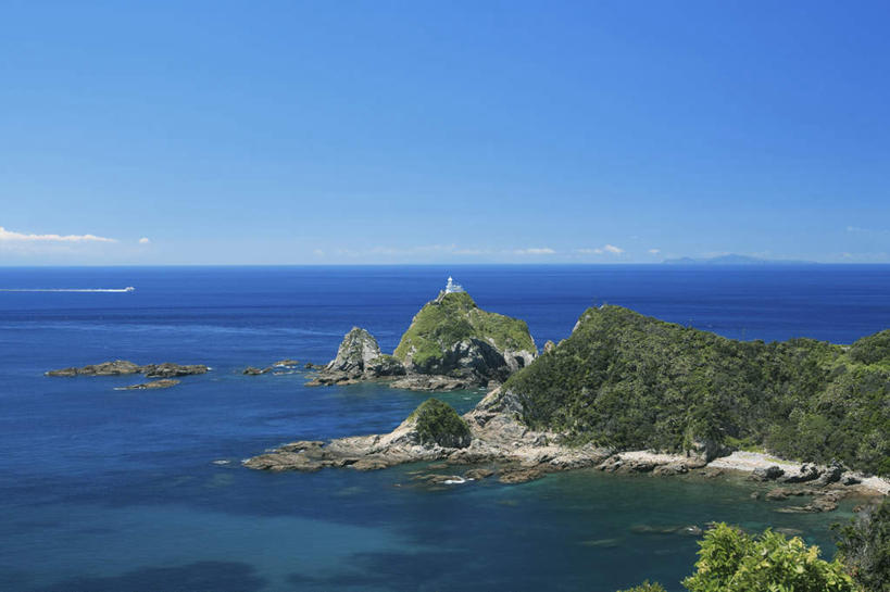 无人,横图,室外,白天,正面,旅游,度假,礁石,石头,美景,沙滩,树林,植物,鹿儿岛,日本,亚洲,沙子,石子,海岸,景观,云,云朵,沙地,云彩,娱乐,树,树木,蓝色,绿色,白云,蓝天,天空,自然,天,享受,休闲,景色,放松,生长,成长,自然风光,东亚,日本国,九州本岛,九州,九州岛,九州地方,鹿儿岛县,海滩,礁,石块,岩石,彩图