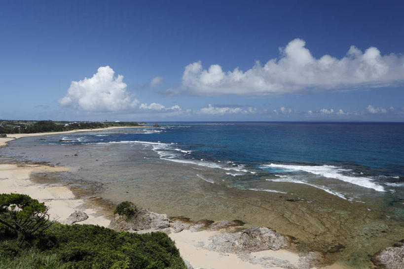 无人,横图,室外,白天,正面,旅游,度假,海浪,海洋,美景,沙滩,树林,植物,鹿儿岛,日本,亚洲,沙子,海岸,景观,浪花,云,云朵,沙地,云彩,娱乐,树,树木,蓝色,绿色,白云,蓝天,天空,自然,海水,天,享受,休闲,景色,放松,生长,成长,自然风光,海景,东亚,日本国,九州本岛,九州,九州岛,九州地方,鹿儿岛县,大海,风浪,海,海水的波动,海滩,近岸浪,涌浪,彩图