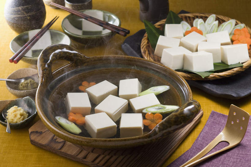 豆腐,清酒,芥末,无人,餐厅,横图,俯视,室内,特写,白天,烹饪,雾,餐桌,筷子,桌子,萝卜,胡萝卜,蔬菜,杯子,餐具,一堆,许多,切开,堆叠,堆积,沸腾,蒸汽,碟子,炖锅,盘,葱,青葱,汤,日本料理,料理,食品,水蒸气,锅,火锅,菜肴,美食,酒,食物,白色,盘子,酒杯,碟,碗,日式料理,切,日式,佳肴,餐台,清酒杯,堆,豆制品,剖面,切面,蒸发,日式火锅,进餐用具,烹调用具,红萝卜,甘荀,彩图,高角度拍摄,餐馆,饭店,饭馆