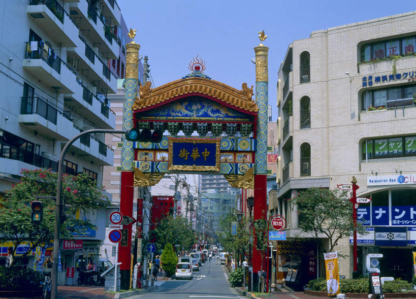 无人,家,横图,室外,白天,正面,旅游,度假,植物,门,道路,路,路灯,指示牌,公路,神奈川,日本,亚洲,标志,彩绘,文字,房屋,屋子,唐人街,灯光,交通,横滨,横滨市,神奈川县,娱乐,标识,楼房,住宅,灯,树,树木,蓝色,绿色,蓝天,天空,自然,门框,天,享受,休闲,汉字,放松,生长,成长,照明设备,中文,中华街,东亚,本州,首府,关东地方,本州岛,日本国,马路,彩图,房子