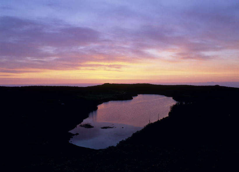 无人,横图,室外,白天,正面,旅游,度假,日出,湖,湖泊,山,水,太阳,日本,亚洲,湖面,山峰,水流,水面,朝霞,晨曦,黎明,山峦,娱乐,天空,阳光,湖水,天,享受,休闲,放松,东亚,本州,本州岛,日本国,岩手,岩手县,朝阳,彩图,破晓