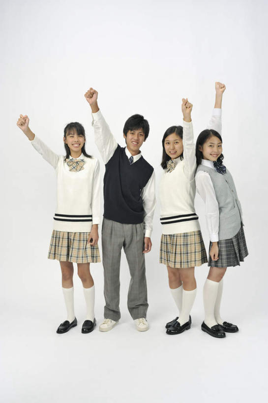 东方人,儿童,四个人,伙伴,朋友,站,举,笑,微笑,露齿笑,竖图,室内,白天,白色背景,正面,裙子,制服,友谊,纯洁,亚洲,黄种人,领巾,排列,小孩,蝴蝶结,托,站着,可爱,童年,童趣,摄影,影棚,百褶裙,队列,童真,烂漫,无邪,天真,友情,男孩,男人,男性,女孩,女人,女性,亚洲人,举起,举手,举着,向上举,向上伸,向上托,彩图,全身,影棚拍摄,拍摄,男生,女生
