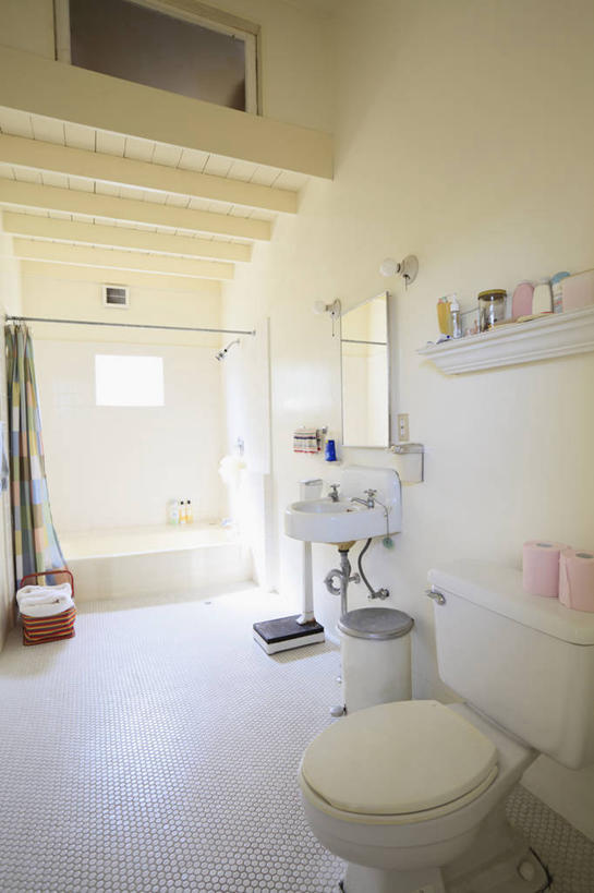 无人,家,竖图,室内,白天,正面,仪器,别墅,家具,生活用品,卫生间,洗手间,浴室,装修,建筑,欧式,阴影,环保,装饰,反射,工具,水槽,水龙头,影子,纸,房屋,马桶,墙,屋子,公寓,垃圾桶,豪华,生活,建设,现代,水斗,装潢,洋房,楼房,开关,墙壁,墙面,住宅,帘子,容器,刷子,室内装潢,浴缸,纸巾,日用品,打开,健康,遮,遮掩,座便器,能源,马桶刷,卫生纸,储藏,垃圾箱,样板房,明亮,回收,阀门,资源,衡量,舒适,家居装潢,遮挡,开启,体重,储存,清洁用具,房屋设计,卫浴,地中海风格,古典风格,简约风格,卫浴设备,计量,利用,室内设计,低碳,宽敞,遮盖,循环,浴帘,样板房装潢,衡器,子孙桶,健康秤,水咀,持续,生活用纸,水管装置,设计,厕所,淋浴房,秤,体重秤,彩图,冲凉房,房子,沐浴间,沐浴室,贮存