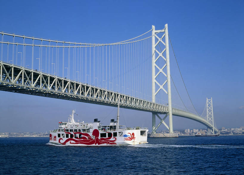 无人,横图,室外,白天,仰视,旅游,度假,海浪,海洋,标志建筑,大桥,地标,建筑,立交桥,轮船,桥梁,船,日本,亚洲,阴影,波纹,飞溅,溅,光线,液体,影子,浪花,水滴,高架,斜拉桥,桥,娱乐,建设,水珠,蓝色,蓝天,水纹,天空,阳光,海水,船尾波,交通工具,波浪,天,享受,休闲,旅游胜地,放松,晴朗,喷洒,载具,海景,东亚,本州,万里无云,本州岛,日本国,近畿地方,近畿,兵库,兵库县,神户,神户市,神戸,县厅,神戸市,淡路岛,明石海峡,明石海峡大桥,大海,风浪,海,海水的波动,近岸浪,涌浪,晴空,晴空万里,彩图,低角度拍摄