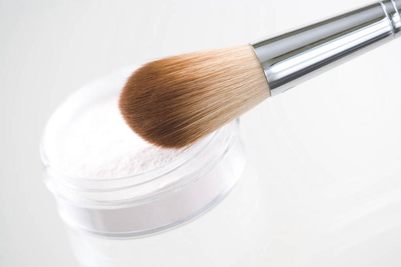 无人,横图,室内,特写,白天,白色背景,正面,化妆,美容,静物,许多,护肤,阴影,反射,粉末,影子,一个,化妆刷,刷子,保养,享受,休闲,粉,放松,保健,摄影,影棚,单个,粉底,美容工具,养颜,彩妆刷,化妆工具,蜜粉刷,粉状,粉剂,彩图,影棚拍摄,拍摄