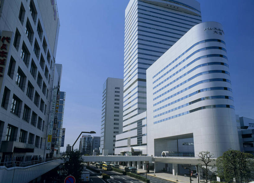 无人,高楼大厦,横图,室外,白天,仰视,度假,美景,植物,窗户,城市风光,标志建筑,城市,大厦,地标,建筑,路灯,摩天大楼,照明,日本,亚洲,阴影,光线,影子,墙,景观,灯光,娱乐,建设,玻璃窗,墙壁,墙面,灯,树,树木,蓝色,绿色,蓝天,天空,阳光,自然,天,享受,休闲,景色,放松,生长,晴朗,成长,照亮,照明设备,东亚,本州,万里无云,关东地方,本州岛,日本国,崎玉,崎玉县,县厅,崎玉市,晴空,晴空万里,彩图,低角度拍摄,大楼,高层建筑,高楼,摩天楼,大宫,大宫区,大宫站