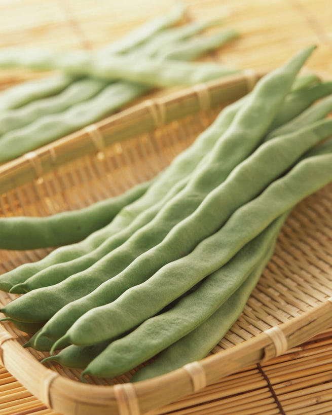 无人,交叉,竖图,俯视,室内,特写,白天,植物,餐桌,桌子,竹子,豆,蔬菜,一排,许多,竹制,新鲜,整齐,编织,篮子,豆类,豆子,食品,很多,豆角,豇豆,食物,排列,竹篮,有机食品,绿色食品,餐台,竹条,交织,竹制品,队列,羊角,豆科,饭豆,线豆,角豆,腰豆,长豆,带豆,江豆,裙带豆,穿插,彩图,高角度拍摄