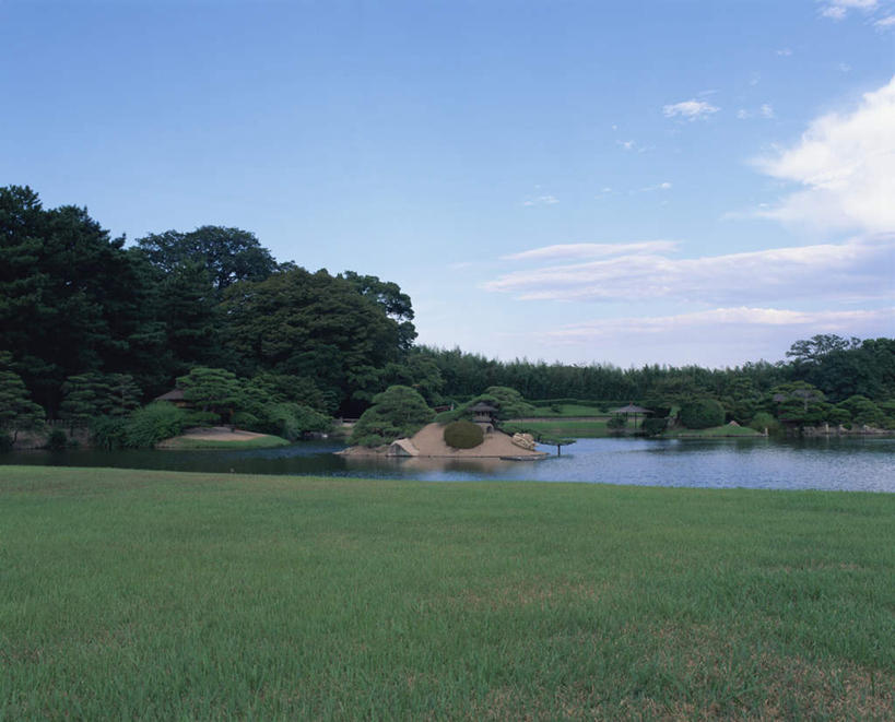 无人,公园,花园,横图,室外,白天,正面,旅游,度假,草地,草坪,湖,湖泊,美景,水,植物,日本,亚洲,湖面,景观,水流,水面,云,云朵,云彩,娱乐,草,树,树木,蓝色,绿色,白云,蓝天,天空,自然,凉亭,湖水,天,享受,休闲,景色,放松,生长,晴朗,成长,自然风光,东亚,本州,本州岛,日本国,中国地方,冈山,冈山县,晴空,彩图