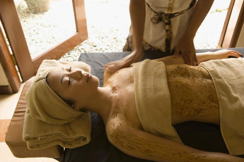 东方人,两个人,按摩师,站,躺,闭眼,横图,俯视,室内,白天,按摩,美容,门,亚洲,护肤,头巾,浴巾,泥土,黄种人,裸露,毛巾,门框,站着,保养,享受,休闲,放松,遮,SPA水疗,保健,温泉浴场,裹,遮挡,裸,遮盖,养颜,指压,按摩床,遮蔽,卧着,年轻女性,女人,女性,亚洲人,技师,矿泉疗养地,闭眼睛,闭着眼,闭着眼睛,躺着,卧,站立,半身,彩图,高角度拍摄,水疗,推拿