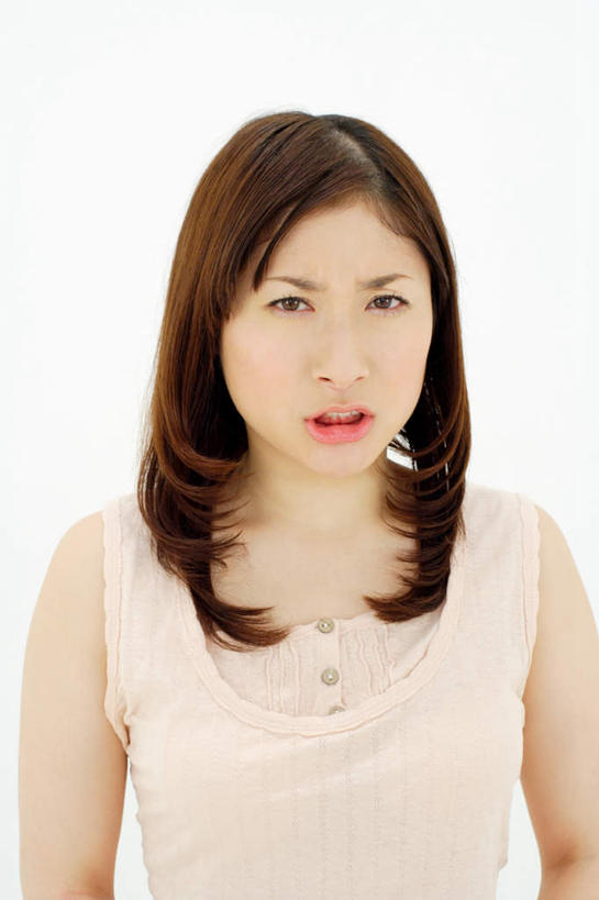 东方人,一个人,站,竖图,室内,白天,白色背景,正面,亚洲,仅一个年轻女性,仅一个女性,仅一个人,服装,背心,注视,休闲装,黄种人,衣服,粉色,观察,看,站着,张嘴,休闲,休闲服,摄影,服饰,影棚,观看,厌恶,察看,关注,张大嘴巴,年轻女性,女人,女性,亚洲人,张开嘴,站立,半身,彩图,影棚拍摄,拍摄