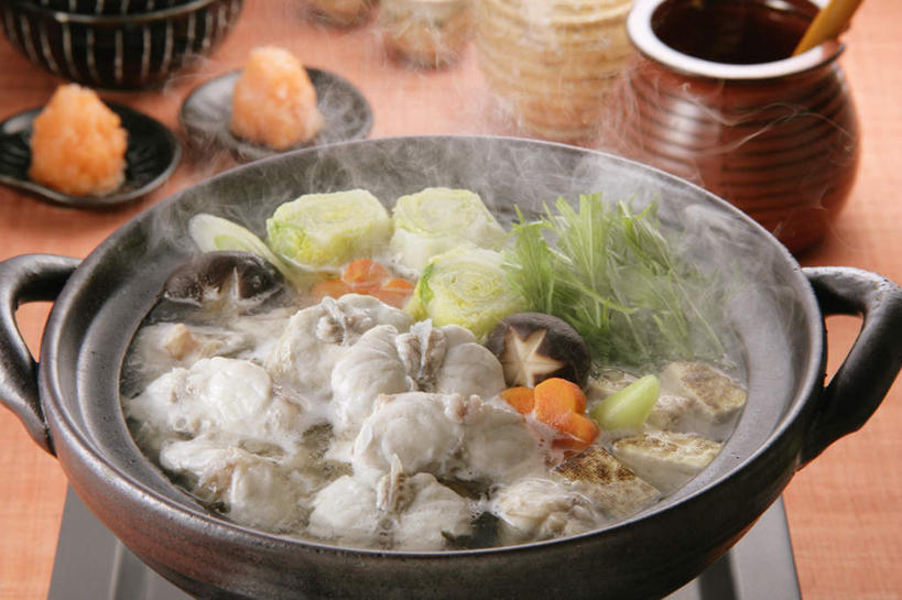 海鲜,生鱼片,无人,横图,俯视,室内,特写,白天,烹饪,雾,餐桌,桌子,萝卜,胡萝卜,蔬菜,椰菜,卷心菜,餐具,一堆,堆叠,堆积,沸腾,新鲜,蒸汽,碟子,罐子,盘,陶瓷,菌菇,香菇,酱料,肉,鱼肉,日本料理,鱼片,料理,食品,陶瓷制品,水蒸气,菌类,火锅,水产,菜肴,美食,肉类,食物,盘子,瓶子,碟,日式料理,日式,食用菌,佳肴,有机食品,绿色食品,餐台,堆,鱼豆腐,海产品,肉食,蒸发,沙西米,结球甘蓝,红萝卜,甘荀,甘兰,包心菜,彩图,高角度拍摄,刺身