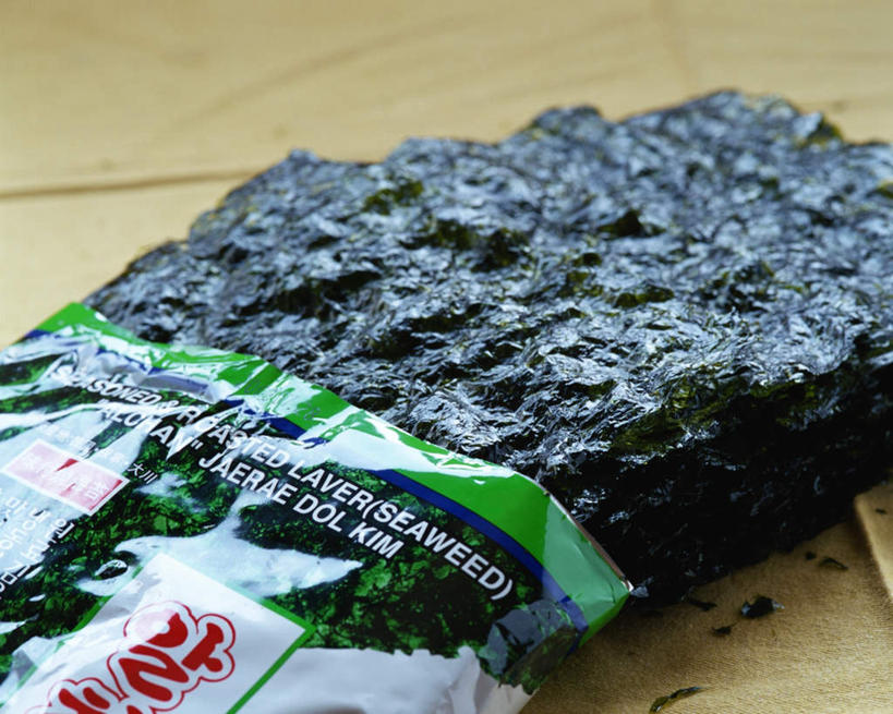 无人,横图,俯视,室内,特写,白天,烹饪,包装,包装纸,纸,海带,料理,食品,纸张,菜肴,美食,食物,海藻,佳肴,海草,包装材料,韩国料理,韩式料理,彩图,高角度拍摄