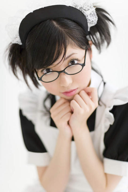 东方人,一个人,站,竖图,俯视,室内,白天,白色背景,制服,亚洲,仅一个年轻女性,仅一个女性,仅一个人,撑,戴,连衣裙,服装,围裙,眼镜,托腮,注视,黄种人,扮演,衣服,观察,看,托,站着,模仿,摄影,服饰,影棚,观看,戴着,察看,衣着,穿着,关注,托下巴,角色扮演,近视眼镜,仆人,衣饰,女仆装,主人,年轻女性,女人,女性,亚洲人,站立,半身,彩图,高角度拍摄,影棚拍摄,拍摄