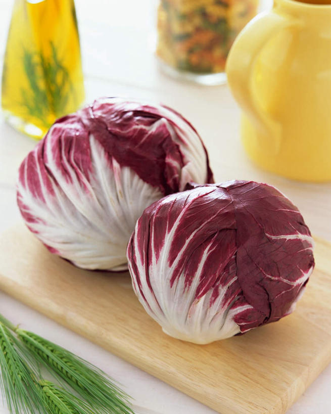 无人,竖图,俯视,室内,特写,白天,蔬菜,椰菜,卷心菜,杯子,新鲜,罐子,油,橄榄油,食品,麦穗,玻璃制品,砧板,食物,两个,一个,黄色,玻璃瓶,瓶子,水杯,有机食品,绿色食品,单个,茶杯,结球甘蓝,甘兰,包心菜,彩图,高角度拍摄