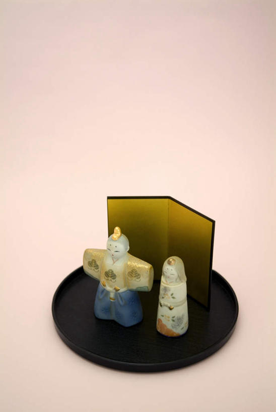 无人,竖图,俯视,室内,特写,白天,白色背景,游戏,玩具,阴影,节日,庆祝,光线,娃娃,影子,玩,文化,娱乐,两个,庆典,休闲,益智,摄影,影棚,活动,纪念,发泄,消遣,智力,宣泄,女儿节,玩耍,嬉戏,彩图,高角度拍摄,影棚拍摄,拍摄