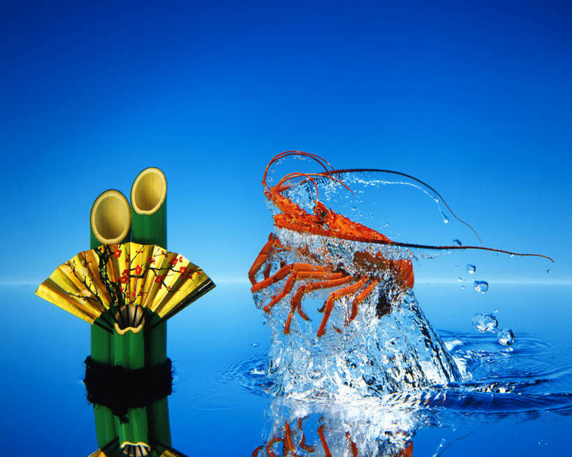 龙虾,无人,横图,俯视,室内,特写,白天,纯洁,桌面,桌子,竹子,杯子,阴影,波纹,蓝色背景,光线,木制,扇子,影子,折扇,纸扇,涟漪,清凉,凉爽,文化,水纹,木制品,水杯,波浪,摄影,影棚,高雅,水晕,撒扇,奉献,质朴,正直,担当,茶杯,竹,彩图,高角度拍摄,影棚拍摄,拍摄,奋进,操守,四君子,岁寒三友,性坚,虚怀,虚心,传统文化,善群,卓尔