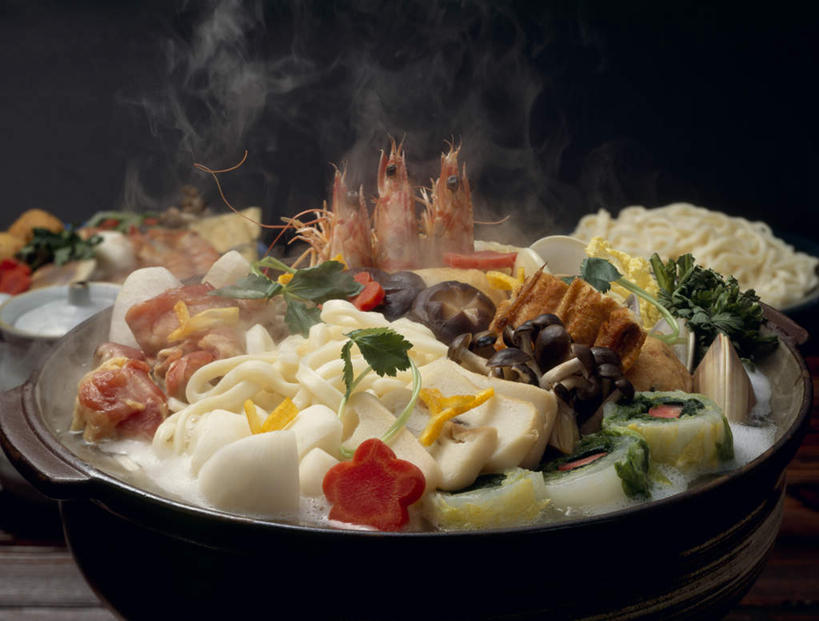 海鲜,面食,面条,无人,横图,俯视,室内,特写,白天,烹饪,桌面,桌子,蔬菜,餐具,阴影,新鲜,光线,木制,砂锅,影子,大白菜,菌菇,鸡肉,面,明虾,肉,日本料理,料理,食品,菌类,白菜,火锅,水产,沙锅,菜肴,美食,肉类,食物,木制品,日式料理,日式,乌冬面,食用菌,佳肴,有机食品,绿色食品,海产品,肉食,滑子菇,暖锅,乌龙面,胶菜,镳菜,进餐用具,烹调用具,彩图,高角度拍摄