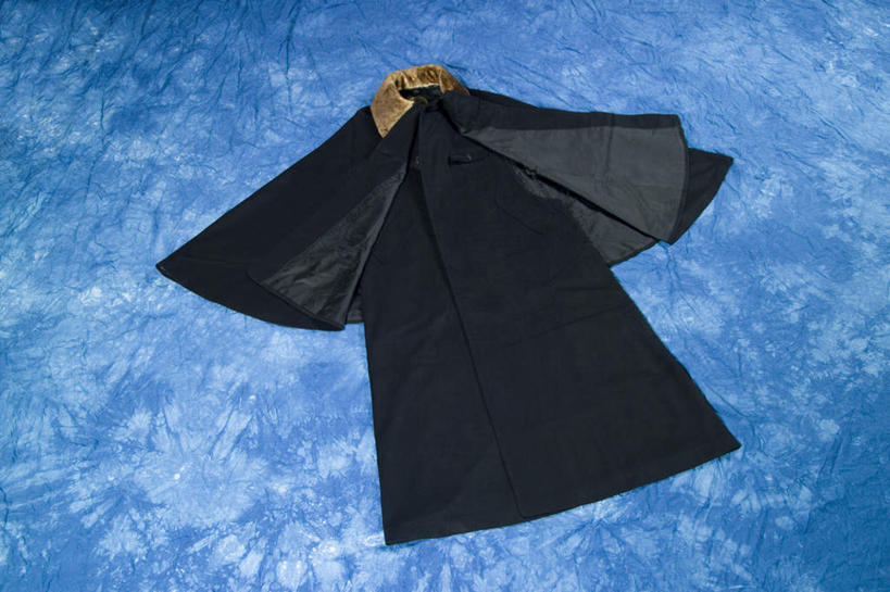 无人,横图,俯视,室内,特写,白天,民族服装,阴影,蓝色背景,和服,服装,光线,影子,衣服,黑色,一件,摄影,服饰,影棚,古董,衣着,穿着,吴服,唐草,唐花,唐锦,衣饰,彩图,高角度拍摄,影棚拍摄,传统服装,民俗服,拍摄