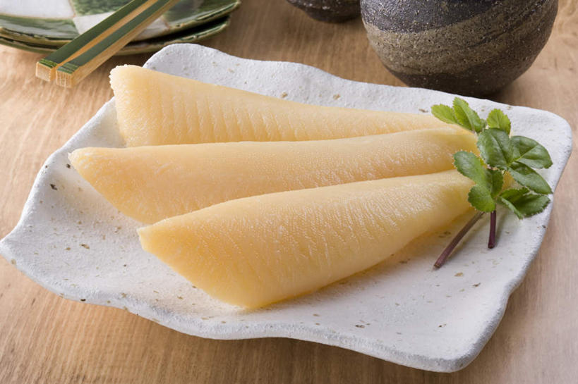 海鲜,无人,横图,俯视,室内,特写,白天,烹饪,餐具,碟子,盘,腌菜,日本料理,料理,食品,水产,咸菜,菜肴,美食,海洋生物,食物,盘子,碟,日式料理,日式,摄影,佳肴,影棚,鲱鱼,水生动物,海产品,水生物,太平洋鲱鱼,彩图,高角度拍摄,影棚拍摄,拍摄