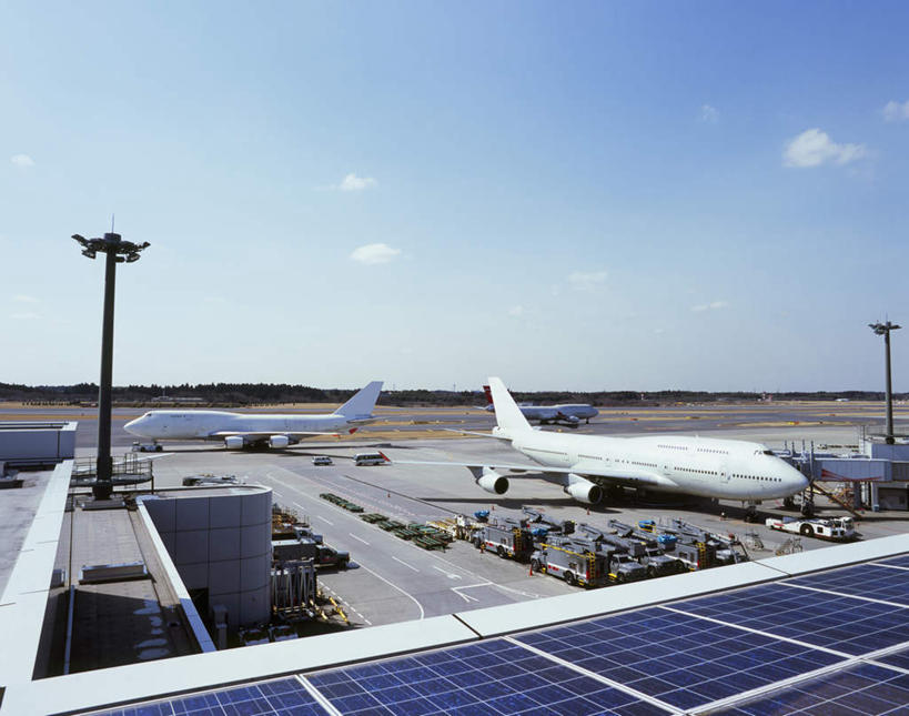 无人,机场,横图,室外,白天,正面,旅游,度假,标志建筑,地标,飞机,飞机场,建筑,日本,亚洲,云,云朵,跑道,千叶县,云彩,娱乐,航空,建设,蓝色,白云,蓝天,天空,交通工具,天,享受,休闲,旅游胜地,放松,客机,东亚,本州,关东地方,本州岛,日本国,千叶,成田机场,成田市,彩图