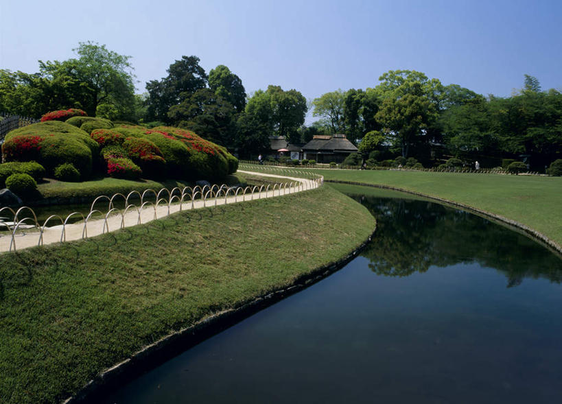 无人,栏杆,横图,室外,白天,正面,旅游,度假,草地,草坪,河流,美景,森林,树林,水,植物,日本,亚洲,河水,景观,水流,围栏,娱乐,护栏,草,树,树木,蓝色,绿色,倒影,蓝天,天空,自然,天,享受,休闲,景色,放松,生长,成长,倒映,自然风光,东亚,本州,本州岛,日本国,中国地方,冈山,冈山县,反照,彩图