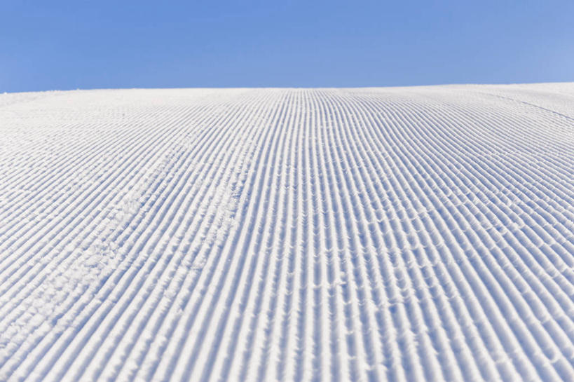 无人,横图,室外,白天,正面,旅游,度假,美景,雪,大雪,意大利,欧洲,阴影,光线,影子,地平线,积雪,景观,雪景,冬季,冬天,辽阔,地面,痕迹,娱乐,蓝色,蓝天,天空,阳光,自然,天,享受,休闲,广阔,景色,放松,寒冷,晴朗,一望无际,南欧,自然风光,延伸,万里无云,意大利共和国,天地相交,严寒,陈迹,无边无际,一马平川,特伦蒂诺.上阿迪杰大区,晴空,晴空万里,彩图,波尔扎诺自治省