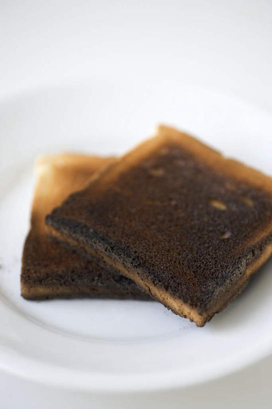 点心,面包,无人,竖图,俯视,室内,特写,白天,白色背景,餐具,两片,切片,碟子,盘,食品,烤面包,面点,食物,糕点,盘子,碟,摄影,影棚,彩图,高角度拍摄,影棚拍摄,拍摄