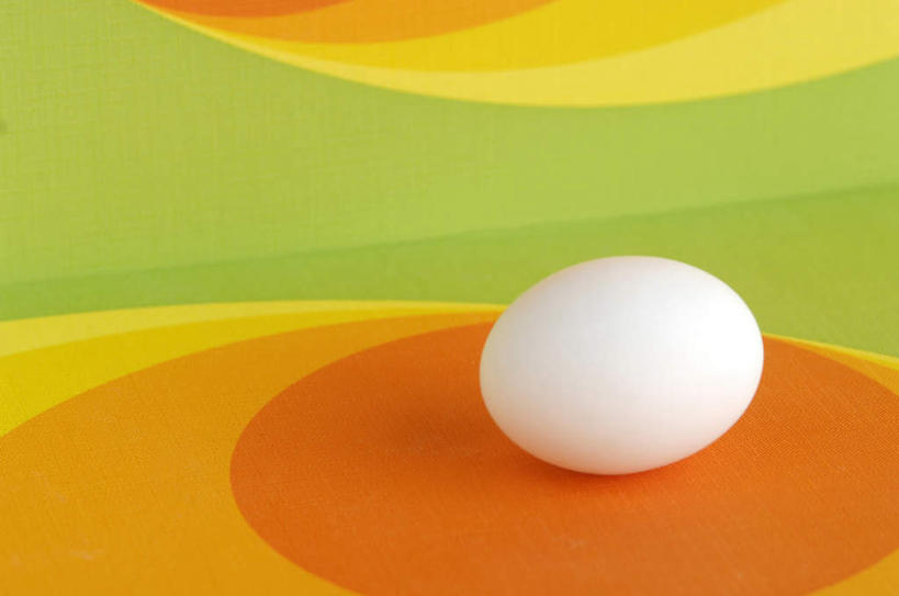 无人,横图,俯视,室内,特写,白天,桌面,桌子,复活节,阴影,节日,庆祝,反射,木制,影子,蛋,鸡蛋,文化,一个,木制品,庆典,摄影,影棚,单个,纪念,彩蛋,复活节彩蛋,卵,彩图,高角度拍摄,影棚拍摄,拍摄