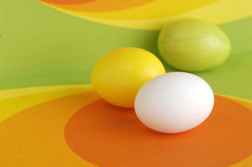 无人,横图,俯视,室内,特写,白天,桌面,桌子,复活节,阴影,节日,庆祝,反射,木制,影子,蛋,鸡蛋,文化,三个,木制品,庆典,摄影,影棚,纪念,彩蛋,复活节彩蛋,卵,彩图,高角度拍摄,影棚拍摄,拍摄