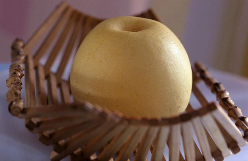 无人,横图,俯视,室内,特写,白天,梨,水果,朦胧,模糊,新鲜,纹路,木制,篮子,纹理,生食,食品,果实,食物,一个,木制品,水果篮,香梨,有机食品,绿色食品,单个,肌理,生梨,彩图,高角度拍摄