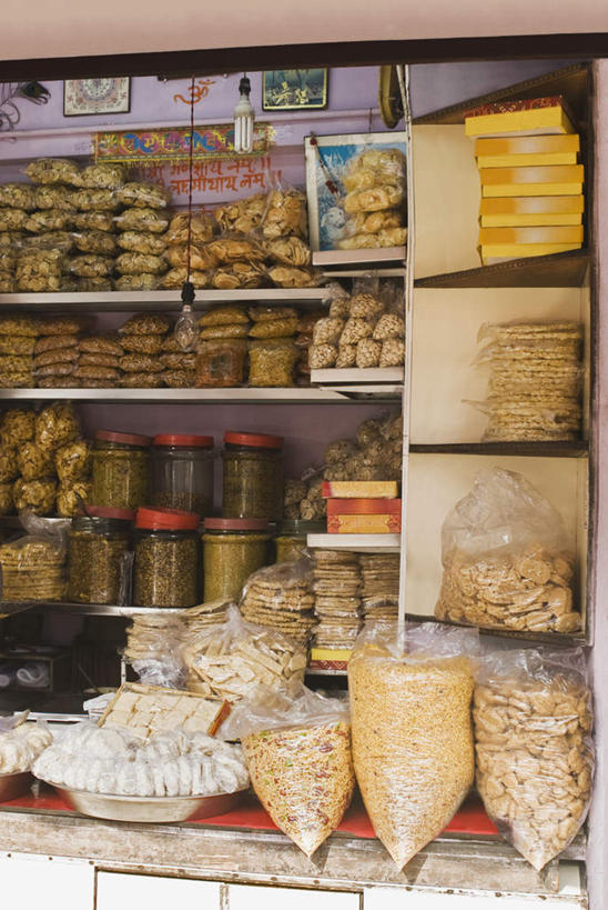 无人,商店,竖图,室外,白天,正面,购物,度假,消费,美景,城市风光,城市,袋子,印度,亚洲,一排,商品,支架,塑料,景观,灯光,食品,娱乐,货摊,吊灯,架子,灯,排列,塑料制品,灯具,享受,休闲,景色,放松,零售,企业,照明设备,队列,南亚,塑封,印度共和国,德里,彩图,密封袋,塑封袋