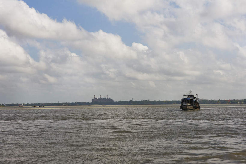 无人,横图,室外,白天,正面,旅游,度假,海浪,海洋,美景,轮船,船,印度,亚洲,一艘,阴影,光线,影子,地平线,景观,浪花,云,云朵,辽阔,地面,云彩,娱乐,白云,蓝天,天空,阳光,自然,海水,交通工具,天,享受,休闲,广阔,景色,放松,一望无际,自然风光,载具,延伸,南亚,海景,首府,印度共和国,天地相交,无边无际,一马平川,加尔各答,西孟加拉邦,大海,风浪,海,海水的波动,近岸浪,涌浪,彩图