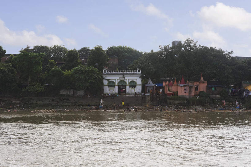 无人,家,木屋,横图,室外,白天,正面,旅游,度假,河流,美景,树林,水,植物,印度,亚洲,河水,景观,水流,云,云朵,云彩,娱乐,住宅,树,树木,蓝色,绿色,白云,蓝天,天空,自然,天,享受,休闲,景色,放松,生长,晴朗,成长,自然风光,南亚,首府,印度共和国,加尔各答,西孟加拉邦,晴空,彩图,茅舍,茅屋,棚屋,小木屋,小屋