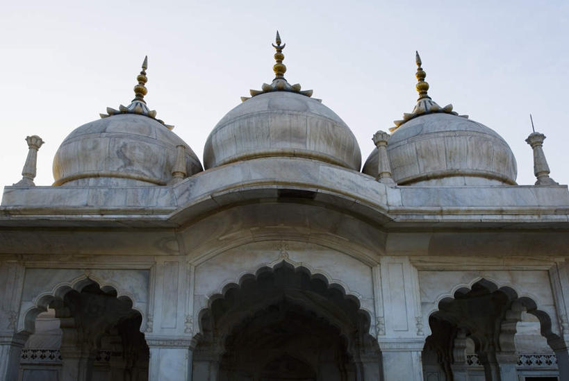 无人,宫殿,横图,室外,白天,仰视,旅游,度假,名胜古迹,标志建筑,地标,建筑,印度,亚洲,阴影,遗迹,光线,影子,拱门,古迹,文物,娱乐,建设,古建筑,天空,阳光,天,享受,休闲,旅游胜地,放松,伊斯兰教,古堡,清真寺,南亚,古文明,印度共和国,北方邦,阿格拉堡,阿格拉红堡,红堡,彩图,低角度拍摄