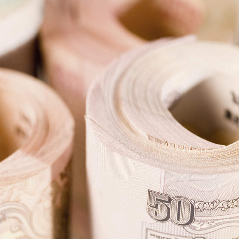 无人,横图,俯视,室内,特写,白天,钱,静物,印度,三捆,朦胧,模糊,标志,钱币,数字,文字,字符,标识,捆,钞票,金融,纸币,阿拉伯数字,经济,流通,纸钞,贸易,货币,现金,彩图,高角度拍摄