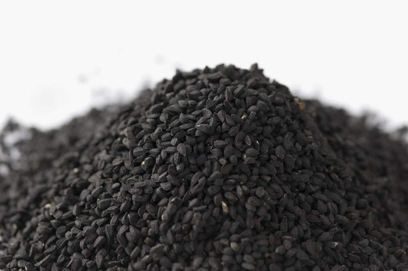 无人,横图,俯视,室内,特写,白天,白色背景,植物,一堆,许多,阴影,堆叠,堆积,朦胧,模糊,反射,影子,调味,香料,佐料,草药,药草,中药,黑色,摄影,香芹,影棚,堆,葛缕子,配料,药材,中草药,中药材,本草,作料,彩图,高角度拍摄,影棚拍摄,拍摄