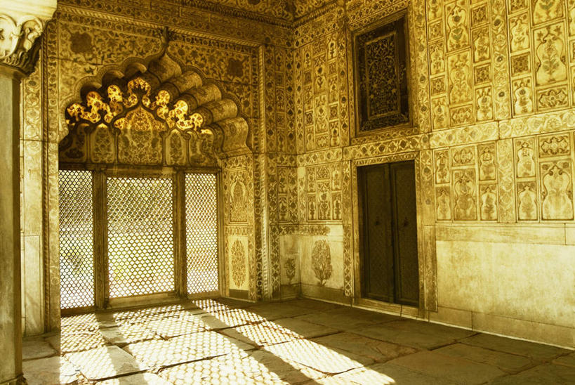 无人,宫殿,横图,室内,白天,正面,旅游,度假,名胜古迹,门,标志建筑,地标,建筑,印度,亚洲,阴影,遗迹,光线,影子,墙,拱门,古迹,文物,娱乐,建设,古建筑,墙壁,墙面,门框,享受,休闲,旅游胜地,放松,古堡,南亚,古文明,印度共和国,北方邦,阿格拉堡,阿格拉红堡,红堡,彩图