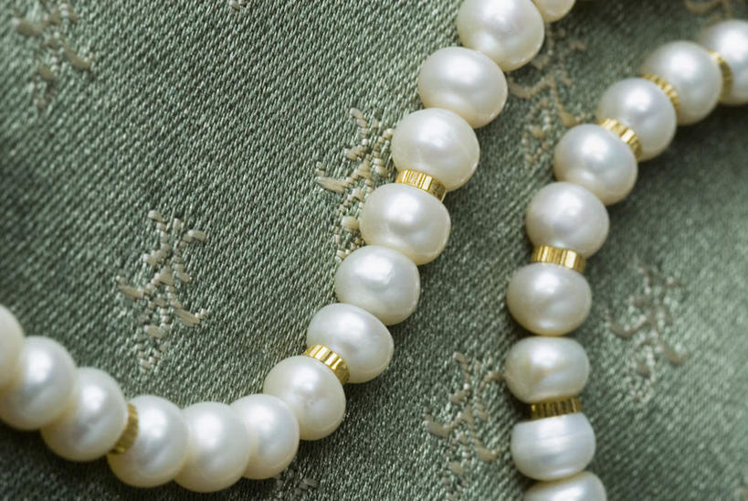 无人,横图,室内,特写,白天,正面,幸福,纯洁,静物,项链,花纹,布,图案,珍珠,布纹,健康,布匹,贵重,珍贵,富有,宝贵,有机宝石,彩图