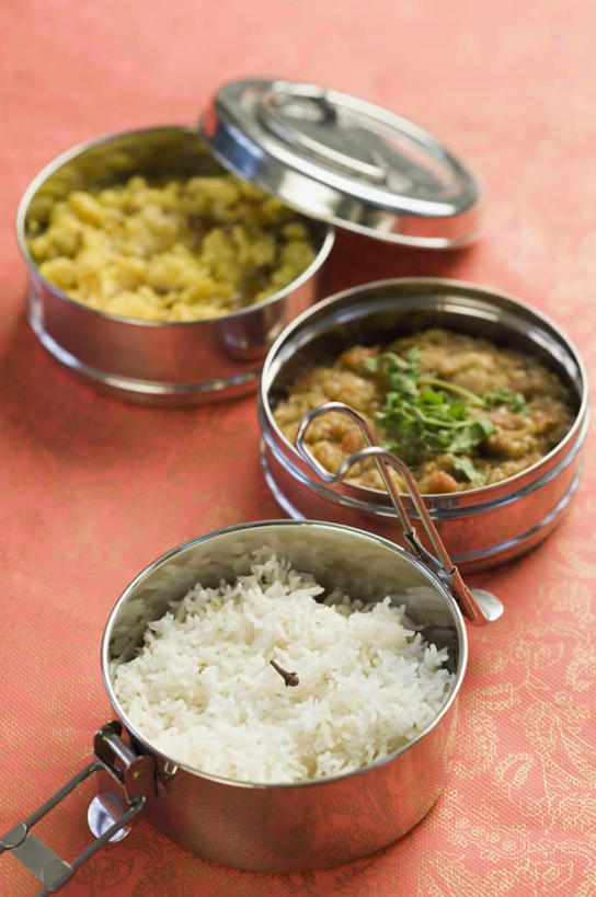 米饭,咖哩,无人,竖图,俯视,室内,特写,白天,烹饪,植物,餐桌,桌子,豆,扁豆,蔬菜,阴影,新鲜,反射,饭盒,影子,豆类,豆子,蛋,调料,鸡蛋,肉,料理,食品,饭,调味品,调味料,咖喱,菜肴,美食,肉类,食物,佳肴,有机食品,绿色食品,餐台,五谷,肉食,豆科,草鸡蛋,白扁豆,羊眼豆,沿篱豆,小刀豆,藤豆,树豆,膨皮豆,南豆,南扁豆,凉衍豆,蛾眉豆,茶豆,藊豆,彩图,高角度拍摄