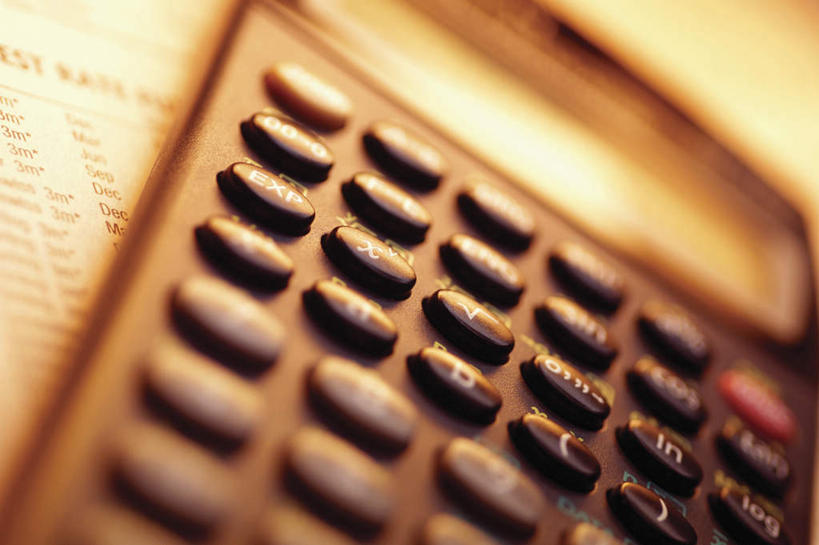 无人,横图,俯视,室内,特写,白天,计算器,静物,朦胧,模糊,计算,科学,英文,标志,材料,档案,数字,文件,文字,字符,字母,办公用品,标识,资料,理财,财务,阿拉伯数字,英文字母,数学,文档,彩图,高角度拍摄