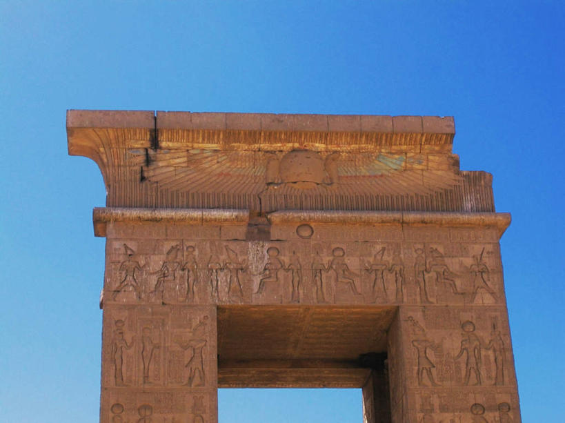 无人,横图,室外,白天,仰视,旅游,度假,名胜古迹,门,标志建筑,地标,建筑,雕塑,非洲,埃及,阴影,遗迹,艺术,装饰,光线,雕刻,雕像,影子,神庙,古迹,文物,娱乐,建设,古建筑,蓝色,蓝天,天空,阳光,工艺品,门框,天,享受,休闲,旅游胜地,放松,晴朗,纪念,美术,古埃及,主题,陈列,古文明,北非,万里无云,阿拉伯埃及共和国,金字塔之国,棉花之国,功能,美学,卡尔纳克神庙,卡纳克神庙,阿非利加洲,底比斯,百门之都,晴空,晴空万里,彩图,低角度拍摄