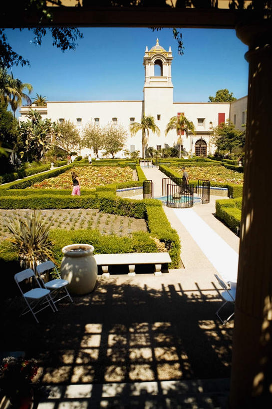 无人,家,竖图,室外,白天,正面,度假,美景,植物,城市风光,城市,道路,路,公路,美国,阴影,环保,时间,光线,时钟,影子,房屋,屋子,景观,防护,交通,计时,娱乐,楼房,住宅,树,树木,蓝色,绿色,蓝天,天空,阳光,自然,钟表,天,享受,休闲,表,景色,放松,生长,晴朗,成长,北美,北美洲,美好,美妙,加利福尼亚,美洲,间隔,加州,圣地亚哥,加利福尼亚州,万里无云,金州,黄金州,圣地亚哥巴尔博亚公园,巴尔博亚公园,圣地牙哥,圣迭戈,北亚美利加洲,亚美利加洲,美观,雅观,塔钟,绿篱,生篱,树篱,植篱,钟,晴空,晴空万里,马路,彩图,房子